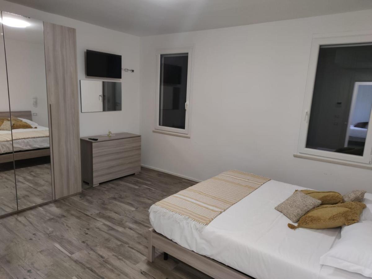 Ca Rossa Hotell Bondeno Exteriör bild